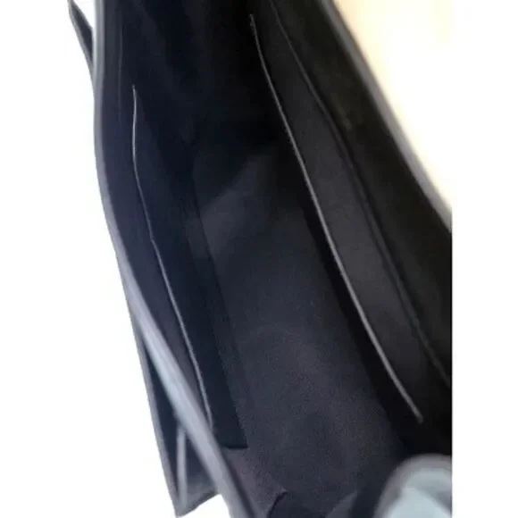 Louis Vuitton Lock Me MM Handbag - Picture 7 of 9